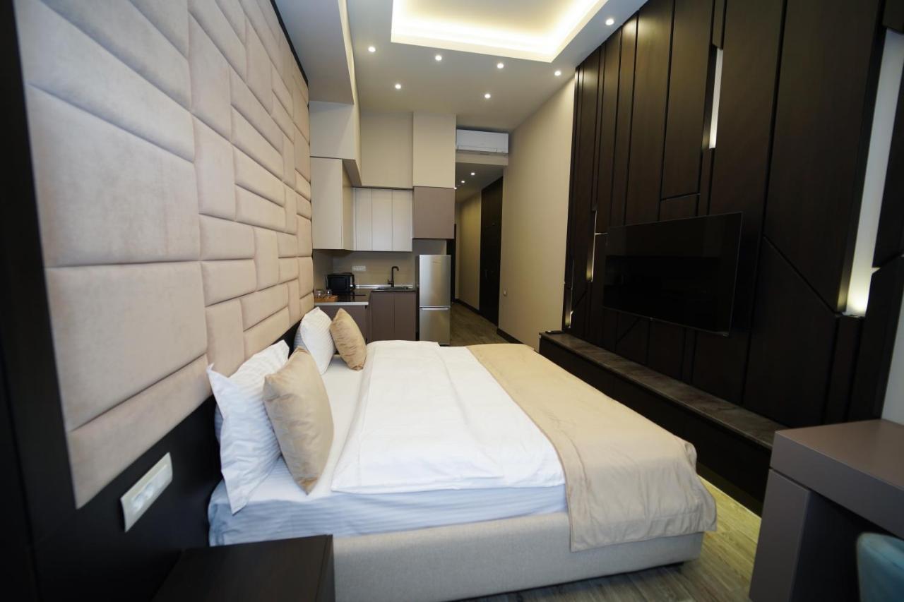 Soho Apart Hotel 耶烈万 外观 照片