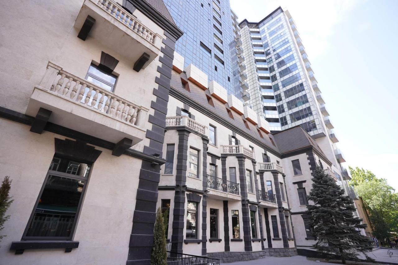 Soho Apart Hotel 耶烈万 外观 照片