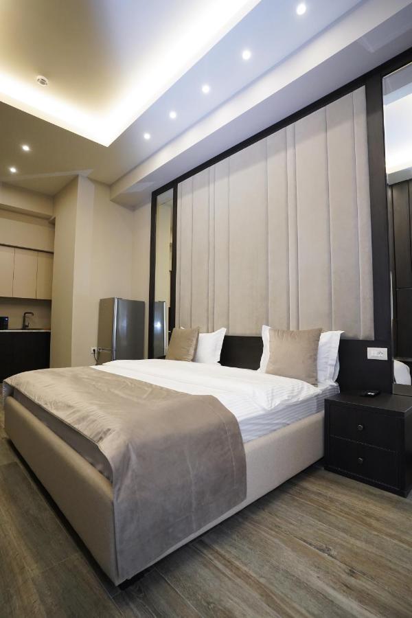Soho Apart Hotel 耶烈万 外观 照片