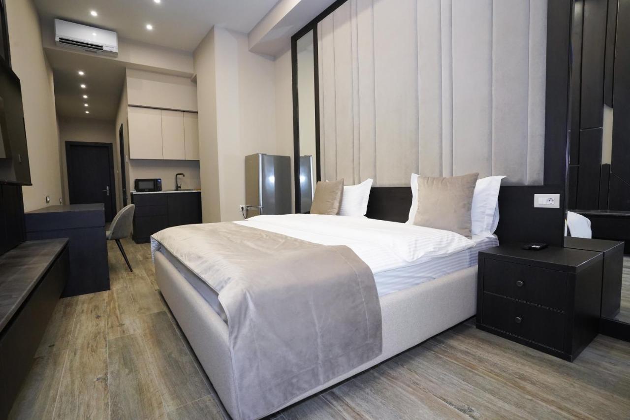 Soho Apart Hotel 耶烈万 外观 照片